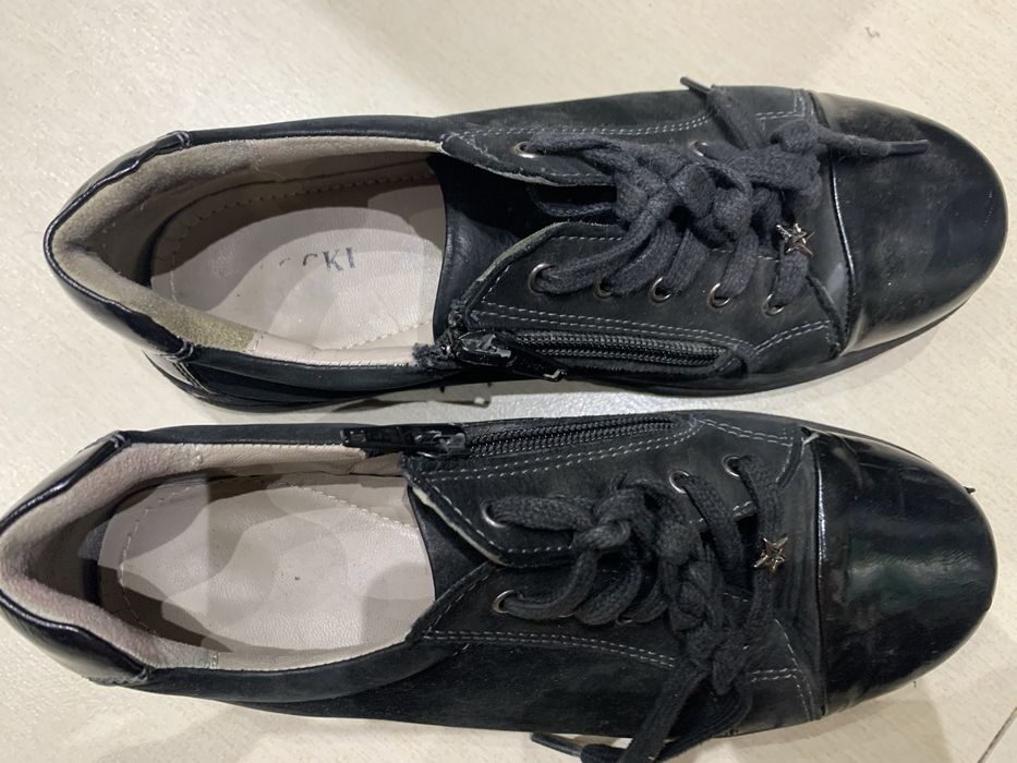 Czarne skórzane buty Lasocki rozmiar 36
