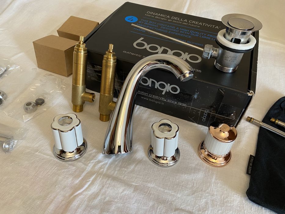 Италия! Смеситель для раковины BONGIO FLEUR змішувач