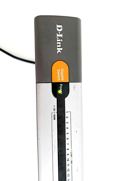 Коммутатор D-Link DES-1018DG