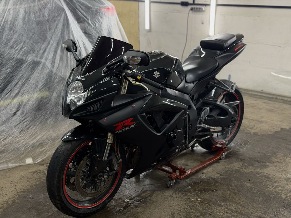 Suzuki GSX-R 600 k7 2007рік. В Гарному Стані! Готовий до сезону!!!