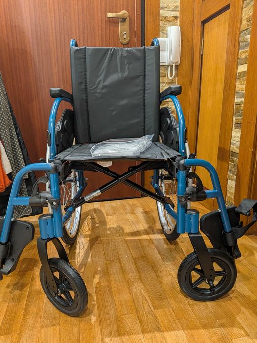 Cadeira de rodas Invacare Action R NOVA