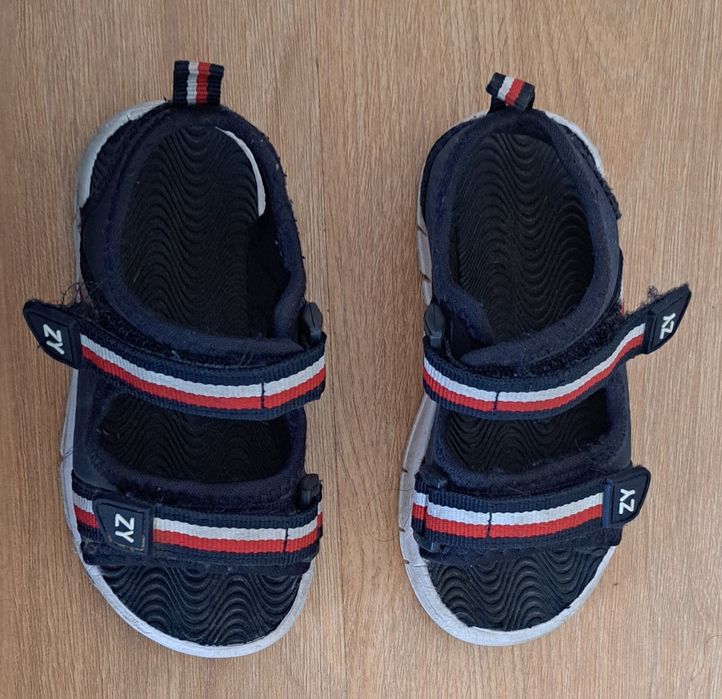 Zippy Sandal N23