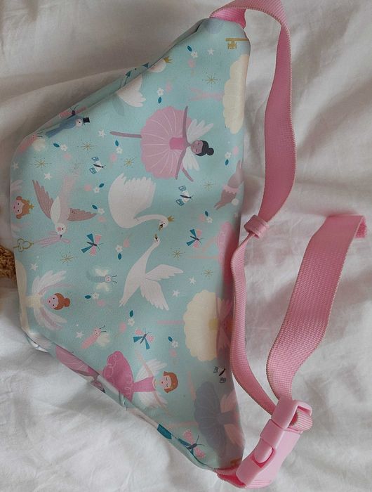 Bolsa de cintura - nova