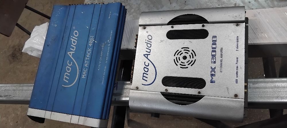 Vendo 2 amplificadores marca Mac áudio.  Com um cabo 4 vias com 10 m