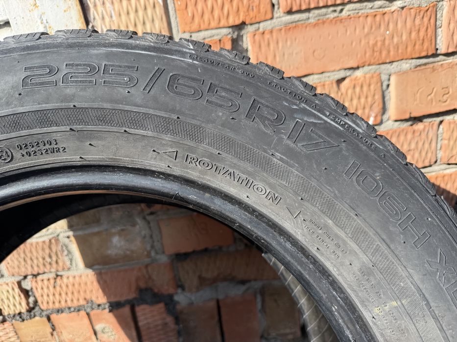 Шини Nokian та Шини Vredestein 225/65 R17 4шт