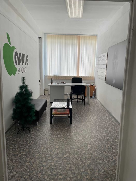 Здам офіс 17 м2, бізнес центр біля метро Лівобережна,вул. Сверстюка 19