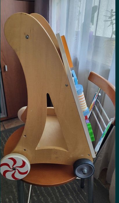 Chodzik dla dziecka drewniany