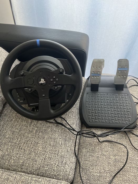 Thrustmaster t300 rs