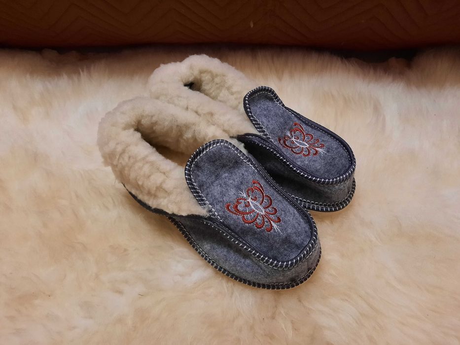 Жіночі кімнатні чуні-калоші з овчиною (із задником), тапочки-чуні