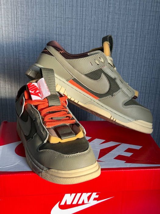 Nike air dunk olive