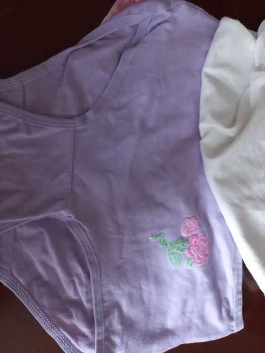 Majtki  damskie r.M NOWE .3szt