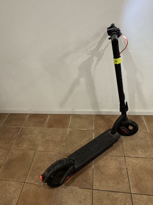 Trotinete Sharp EM-KS1AEU-B
