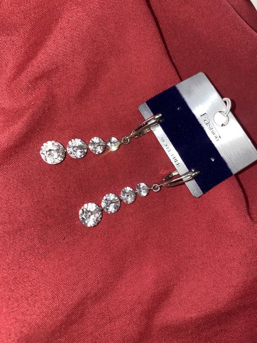 Прикраса в волосся та сережки