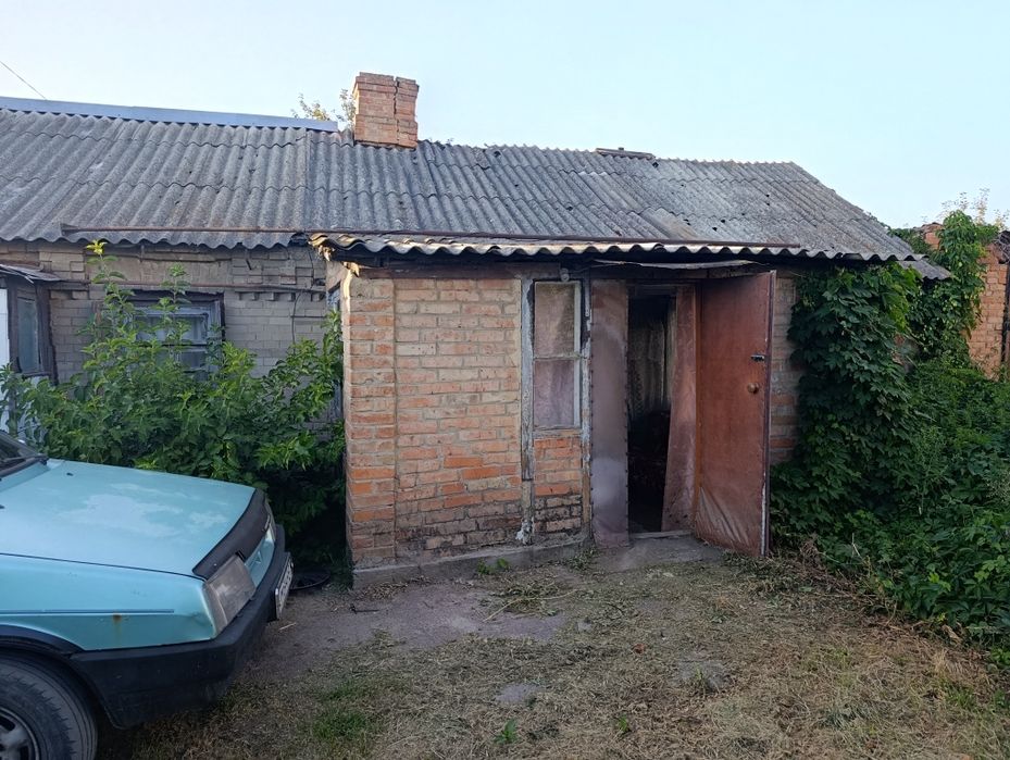 Продається частина будинку біля ринку