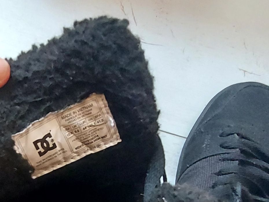 Buty  męskie  zimowe sneakersy DC czarne  wysokie ciepłe 44
