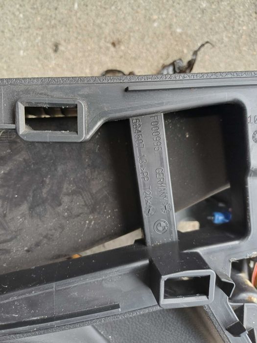 Podłokietnik tunel środkowy bmw seria 2