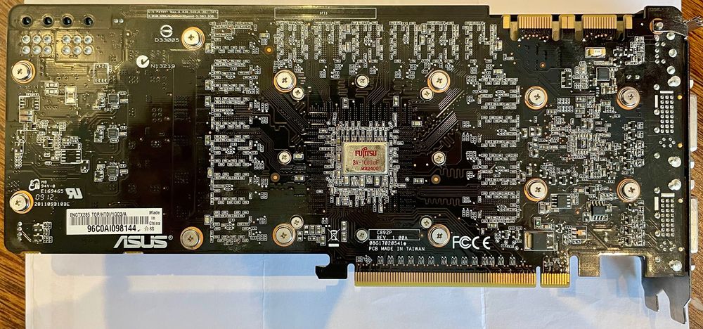 Placa gráfica Asus Engtx 285 1Gb