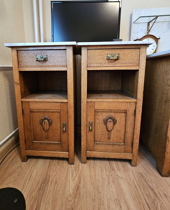 Toaletka antyczna, 2 stoliki nocne, lustro