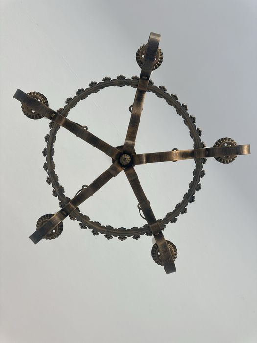 Vendo este candeeiro Rustico , esta lindo !!