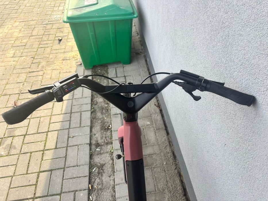 Canyon Procede ON 7 rama L 180-190cm Bosch Perform Smart 625  gazelle