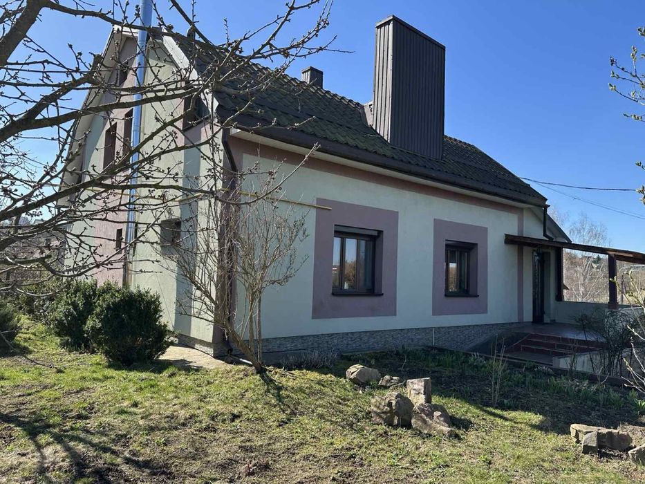 Будинок. Карпилівка. Басейн. Газове і твердопаливне опалення