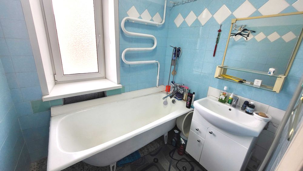 Продаж 2-х к.кв. вул. Валерія Лабоновського буд. 19, 3-й поверх