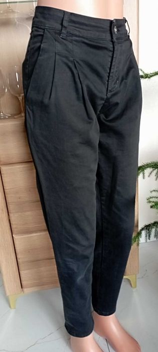 Spodnie czarne r. 38 (M), Mom Fit, wysoki stan, chinosy