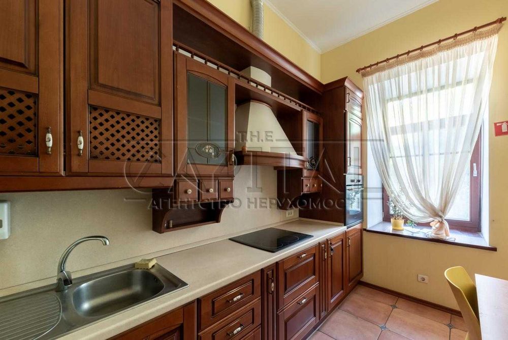 Оренда офісу — 196 м Центр | Круглоуніверситетська | метро Хрещатик