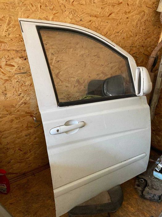 Дверь водительская, пассажирская на Вито, Vito в сборе, 638 кузов