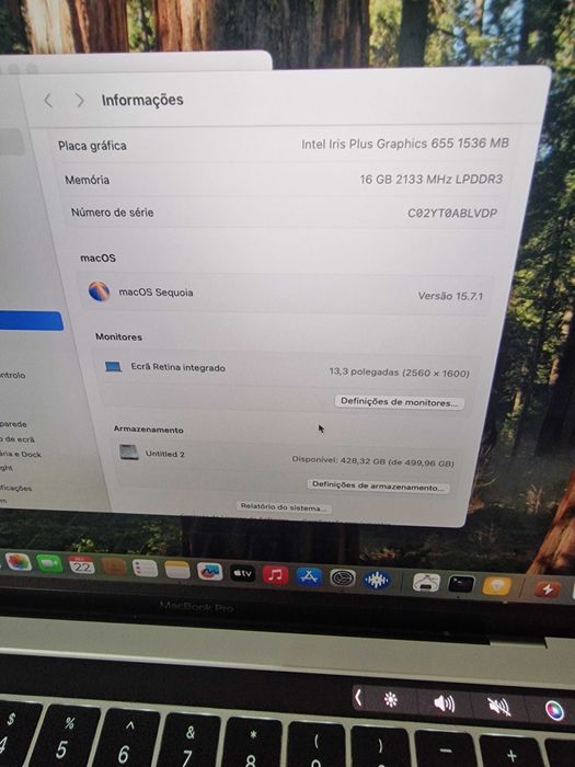 MacBook Pro TOUCH BAR 2019 i7 16gb ram com varios programas.