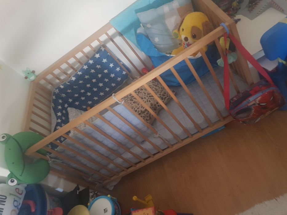 Cama de babe e colchão novo