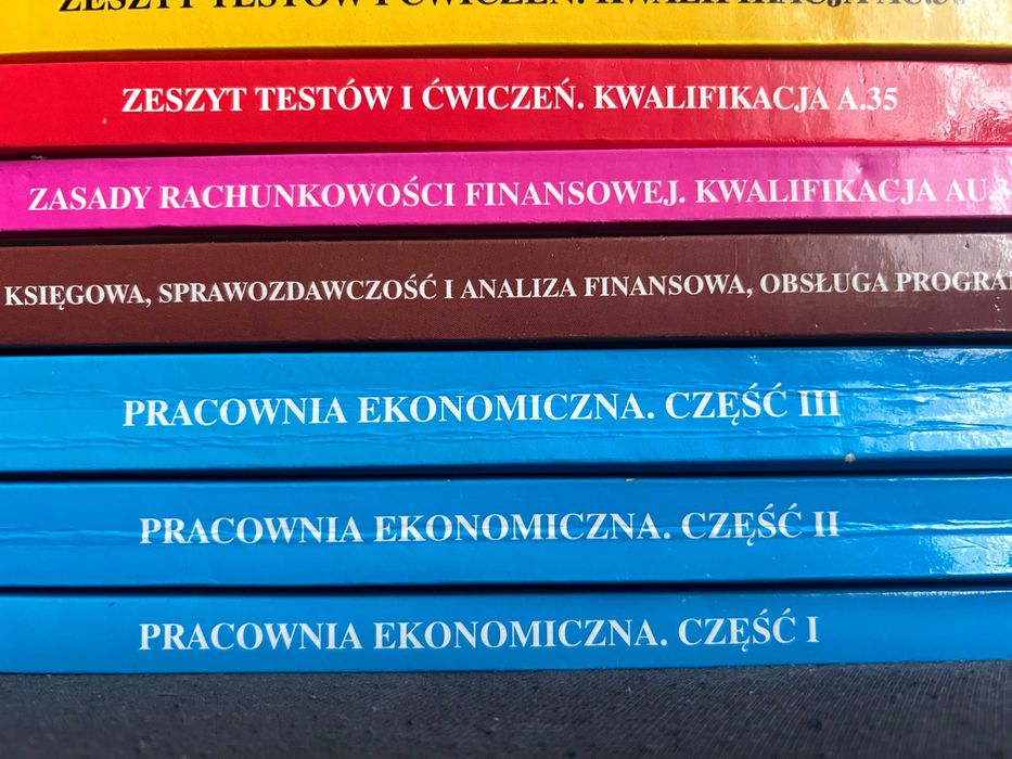 zestaw podręczników do szkół ekonomicznych - finanse i rachunkowość