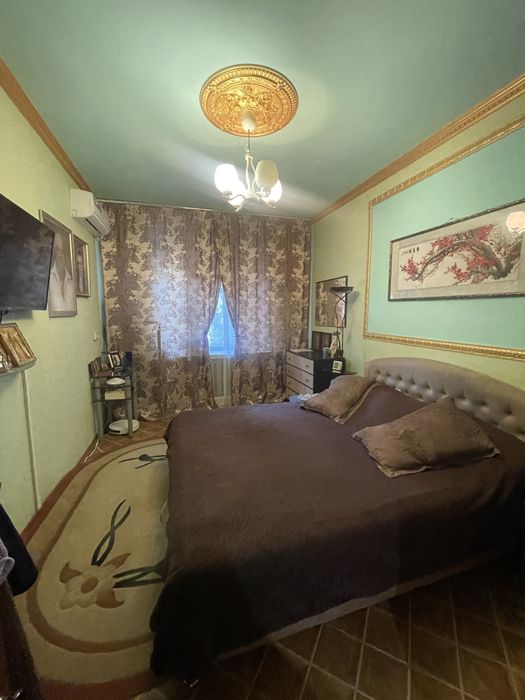 Продажа 3х комнатной сталинки на 96 квартале