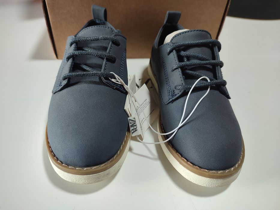 Sapatos criança tamanho 27