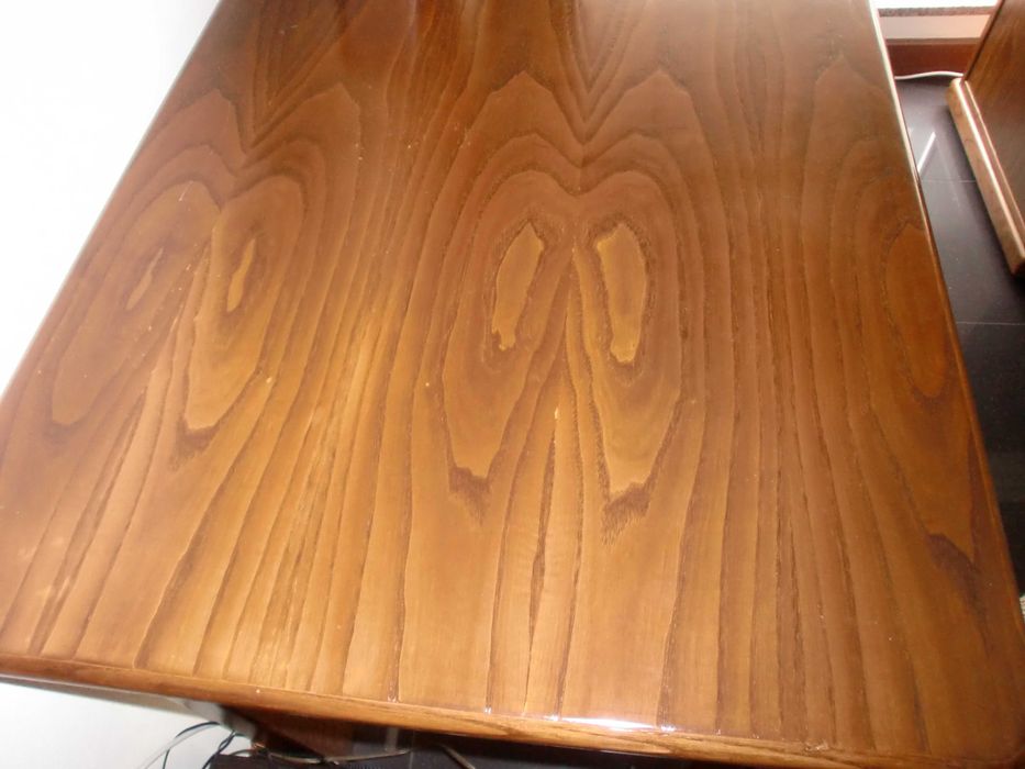 Secretária/mesa em madeira maciça