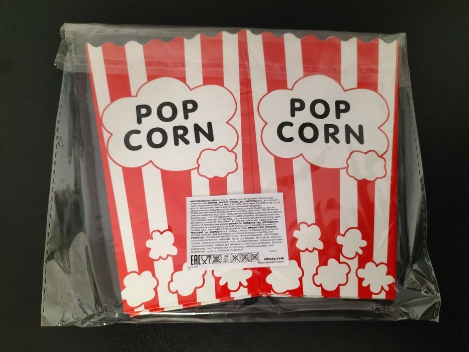 Sinsay kartonowe pudełka na popcorn