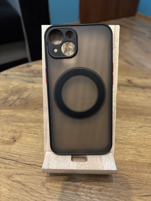Etui pół matowe iphone 15