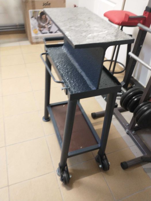 Duże Kowadło waga 55 kg z podstawą