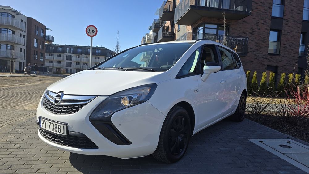 Opel Zafira 1.6 CNG,2012r,7-osobowy,nowy rozrząd,klimatyzacja,elektryk