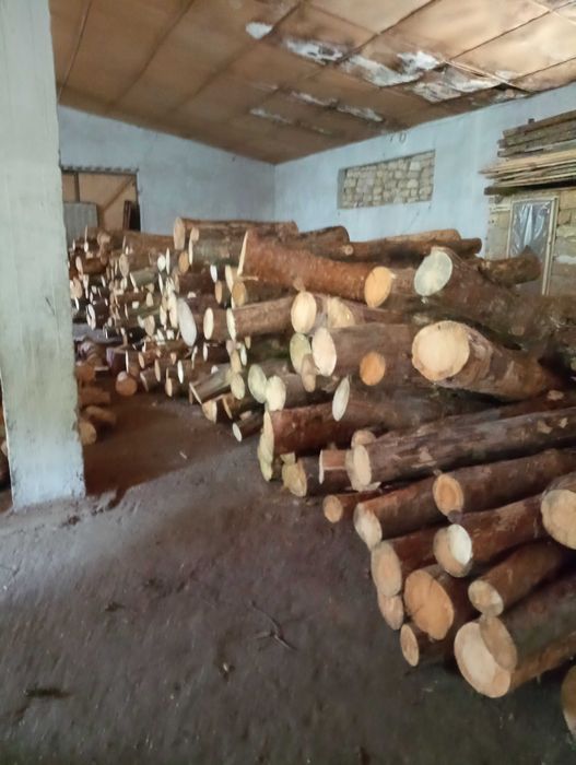 Торфяний брикет, дрова.