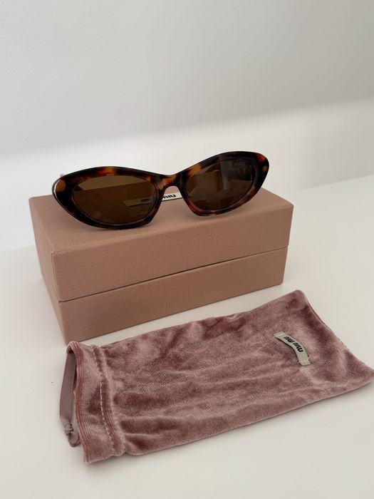 Oculos de sol MiuMiu