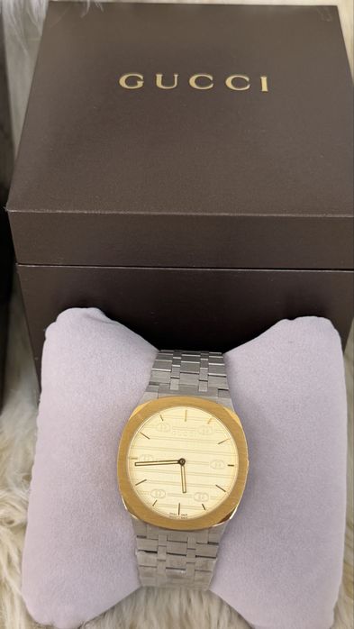 Gucci Zegarek 25H Elegancki dwukolorowy szwajcarski
