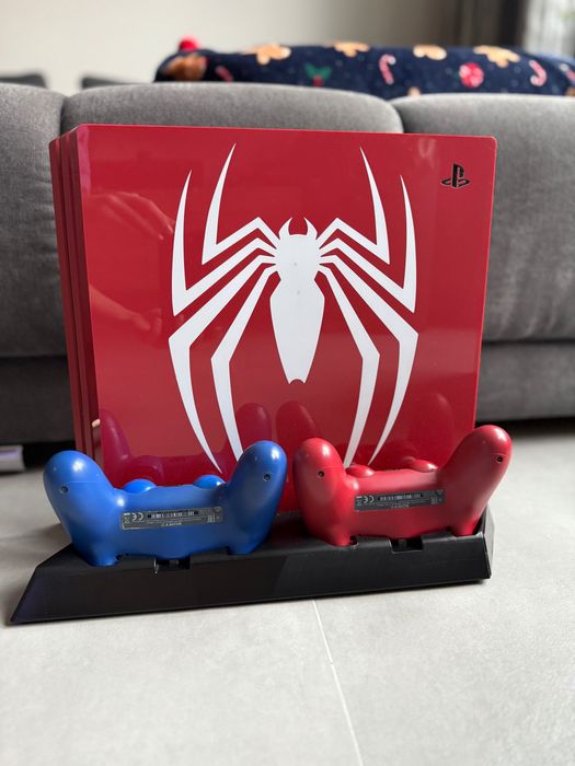 PlayStation 4 Pro Limited Edition - Marvel Spider-Man