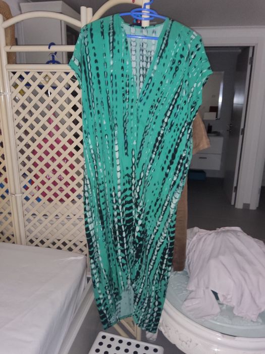 Vendo vestidos novos