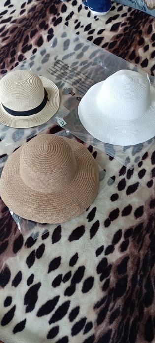 Разные летние шляпы