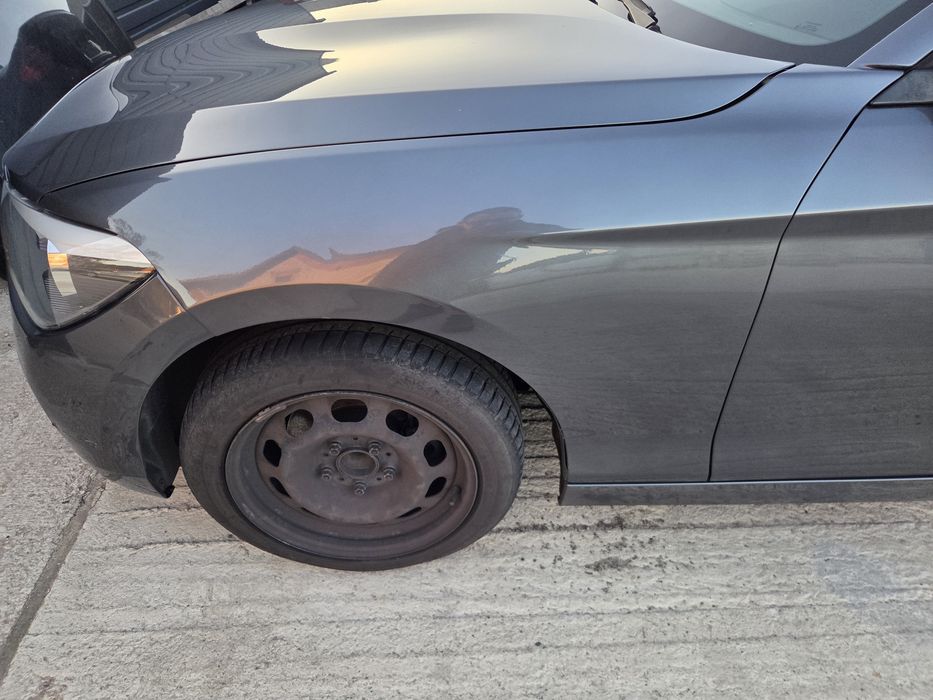 Błotnik lewy przedni BMW F20 F21 Mineralgrau B39 oryginał w kolor przód