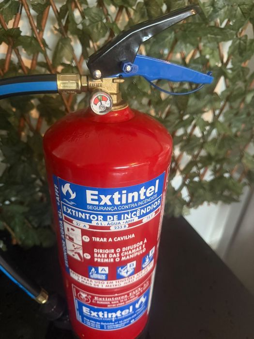 Extintor de Incêndio Extintel – 6 L