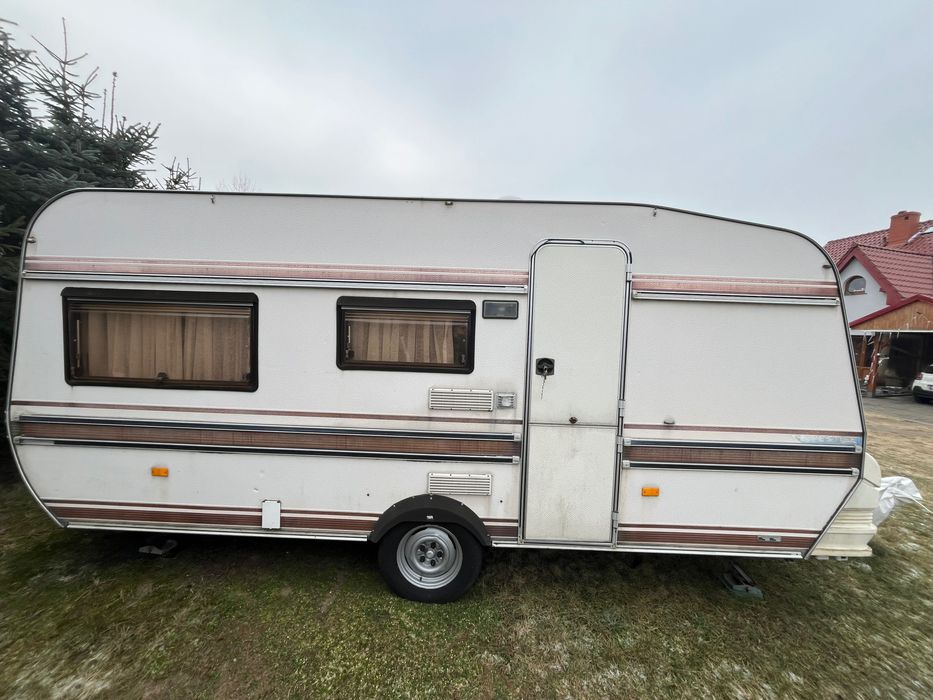 Sprzedam przyczepę kempingową