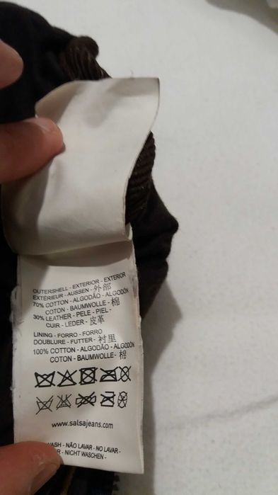 Mala Salsa com aplicações em couro