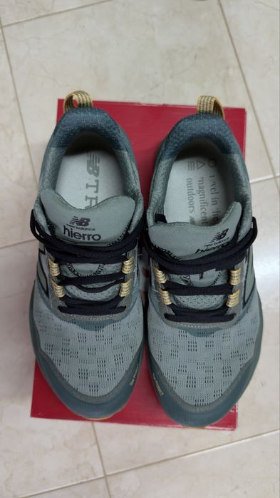 Asics superblast e new balance hierro
